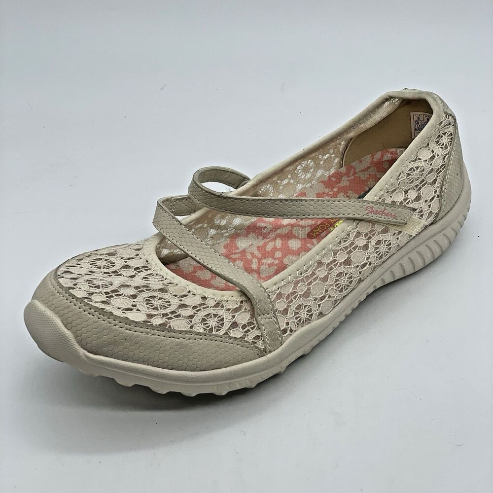Skechers Mary Jane Ballet Flats Y2K Women's 9 Cream/Natural Floral Lace Comfort